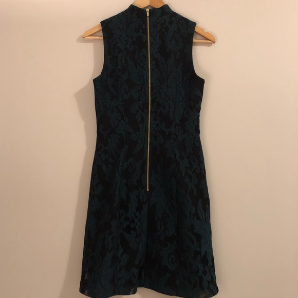 Short green/black floral mesh dress with mock neck - Picture 2 of 4